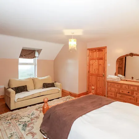 Holiday home Casey House Castletownbere