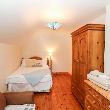 Holiday home Casey House