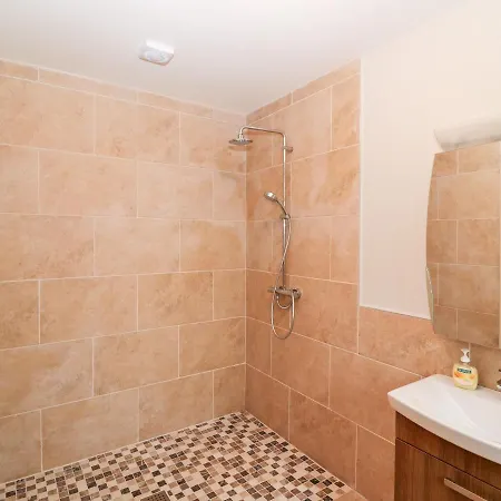 Casey House キャッスルタウンベア