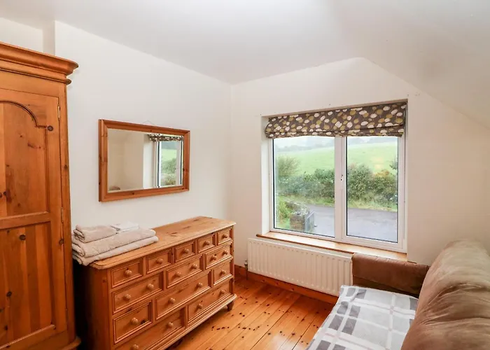 Casey House * Каслтаунбер